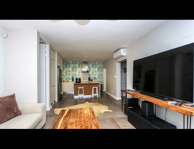 2 BEDROOM SIMPLEX FOR SALE IN UMHLANGA CENTRAL